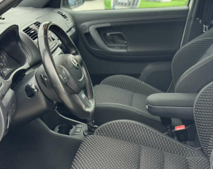 Белый Шкода Фабия, объемом двигателя 1.4 л и пробегом 188 тыс. км за 8350 $, фото 13 на Automoto.ua