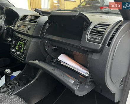 Білий Шкода Фабія, об'ємом двигуна 1.4 л та пробігом 167 тис. км за 8499 $, фото 31 на Automoto.ua