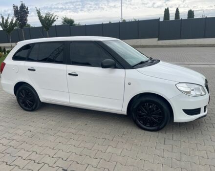 Белый Шкода Фабия, объемом двигателя 0 л и пробегом 248 тыс. км за 4999 $, фото 2 на Automoto.ua