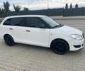 Белый Шкода Фабия, объемом двигателя 0 л и пробегом 248 тыс. км за 4999 $, фото 2 на Automoto.ua