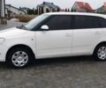 Белый Шкода Фабия, объемом двигателя 1.4 л и пробегом 220 тыс. км за 5600 $, фото 6 на Automoto.ua