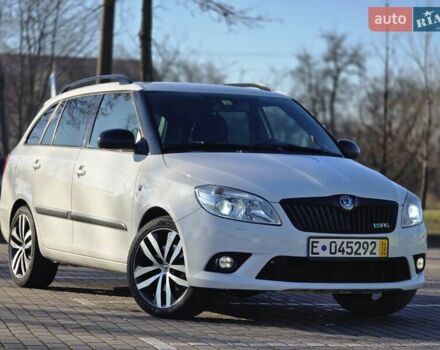 Белый Шкода Фабия, объемом двигателя 1.4 л и пробегом 188 тыс. км за 7950 $, фото 11 на Automoto.ua