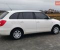Белый Шкода Фабия, объемом двигателя 1.4 л и пробегом 220 тыс. км за 5600 $, фото 3 на Automoto.ua