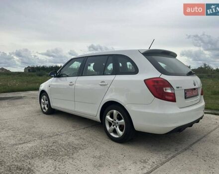 Белый Шкода Фабия, объемом двигателя 1.4 л и пробегом 202 тыс. км за 7850 $, фото 9 на Automoto.ua