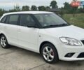 Белый Шкода Фабия, объемом двигателя 1.4 л и пробегом 202 тыс. км за 7850 $, фото 1 на Automoto.ua