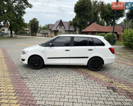 Білий Шкода Фабія, об'ємом двигуна 1.2 л та пробігом 257 тис. км за 4500 $, фото 3 на Automoto.ua
