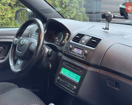 Білий Шкода Фабія, об'ємом двигуна 1.4 л та пробігом 188 тис. км за 7600 $, фото 23 на Automoto.ua