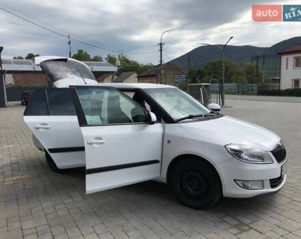 Белый Шкода Фабия, объемом двигателя 1.2 л и пробегом 235 тыс. км за 5500 $, фото 10 на Automoto.ua