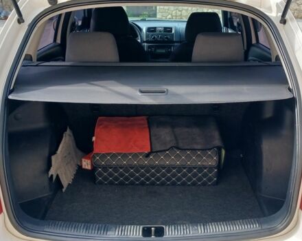 Белый Шкода Фабия, объемом двигателя 1.4 л и пробегом 220 тыс. км за 5800 $, фото 20 на Automoto.ua