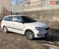 Шкода Фабія 2011 у Одесі на Automoto.ua Білий Шкода Фабія, об'ємом двигуна 1.6 л та пробігом 220 тис. км за 6500 $, фото 1 на Automoto.ua