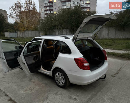 Белый Шкода Фабия, объемом двигателя 1.6 л и пробегом 330 тыс. км за 6250 $, фото 13 на Automoto.ua