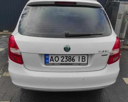 Шкода Фабия 2011 в Ужгороде на Automoto.ua Белый Шкода Фабия, объемом двигателя 1.6 л и пробегом 219 тыс. км за 5700 $, фото 2 на Automoto.ua