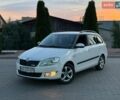 Белый Шкода Фабия, объемом двигателя 1.2 л и пробегом 219 тыс. км за 5999 $, фото 1 на Automoto.ua