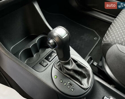 Білий Шкода Фабія, об'ємом двигуна 1.4 л та пробігом 167 тис. км за 8499 $, фото 25 на Automoto.ua