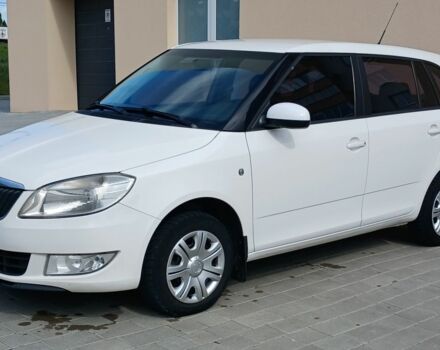 Белый Шкода Фабия, объемом двигателя 1.4 л и пробегом 220 тыс. км за 5800 $, фото 7 на Automoto.ua