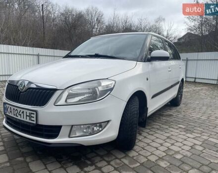 Белый Шкода Фабия, объемом двигателя 1.6 л и пробегом 307 тыс. км за 5150 $, фото 4 на Automoto.ua