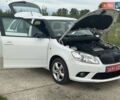 Белый Шкода Фабия, объемом двигателя 1.4 л и пробегом 202 тыс. км за 7850 $, фото 4 на Automoto.ua