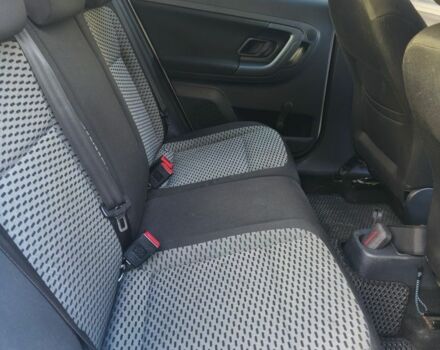 Белый Шкода Фабия, объемом двигателя 1.6 л и пробегом 187 тыс. км за 5400 $, фото 7 на Automoto.ua