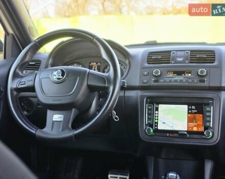 Белый Шкода Фабия, объемом двигателя 1.4 л и пробегом 188 тыс. км за 7950 $, фото 26 на Automoto.ua