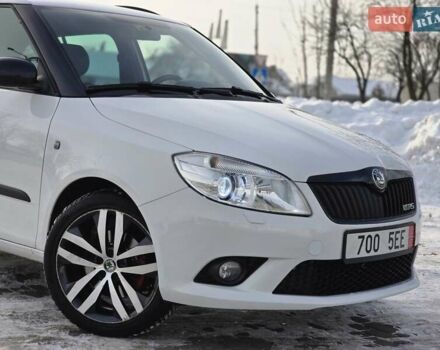 Белый Шкода Фабия, объемом двигателя 1.39 л и пробегом 188 тыс. км за 7850 $, фото 12 на Automoto.ua