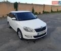 Белый Шкода Фабия, объемом двигателя 1.6 л и пробегом 209 тыс. км за 6500 $, фото 3 на Automoto.ua