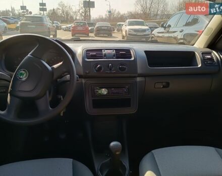Білий Шкода Фабія, об'ємом двигуна 1.39 л та пробігом 178 тис. км за 6200 $, фото 11 на Automoto.ua