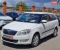 Белый Шкода Фабия, объемом двигателя 1.6 л и пробегом 265 тыс. км за 6290 $, фото 1 на Automoto.ua