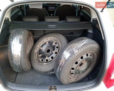 Білий Шкода Фабія, об'ємом двигуна 1.2 л та пробігом 280 тис. км за 5000 $, фото 5 на Automoto.ua