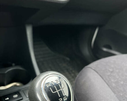 Белый Шкода Фабия, объемом двигателя 1.2 л и пробегом 179 тыс. км за 4599 $, фото 16 на Automoto.ua