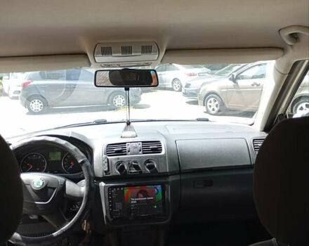 Шкода Фабія 2012 у Києві на Automoto.ua Білий Шкода Фабія, об'ємом двигуна 1.39 л та пробігом 220 тис. км за 5900 $, фото 11 на Automoto.ua