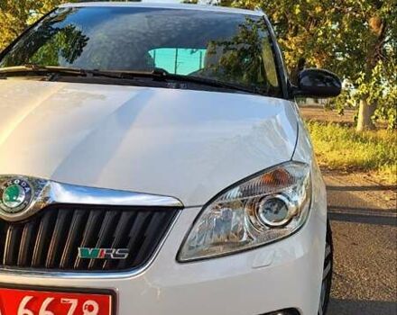 Белый Шкода Фабия, объемом двигателя 1.4 л и пробегом 200 тыс. км за 9150 $, фото 7 на Automoto.ua