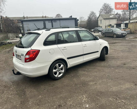 Белый Шкода Фабия, объемом двигателя 1.2 л и пробегом 180 тыс. км за 5500 $, фото 11 на Automoto.ua