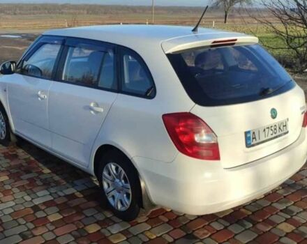 Белый Шкода Фабия, объемом двигателя 1.4 л и пробегом 320 тыс. км за 5700 $, фото 6 на Automoto.ua