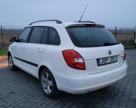 Белый Шкода Фабия, объемом двигателя 1.2 л и пробегом 270 тыс. км за 2899 $, фото 3 на Automoto.ua