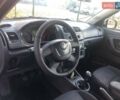 Белый Шкода Фабия, объемом двигателя 1.39 л и пробегом 204 тыс. км за 5500 $, фото 4 на Automoto.ua