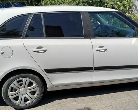 Білий Шкода Фабія, об'ємом двигуна 1.2 л та пробігом 285 тис. км за 4800 $, фото 3 на Automoto.ua