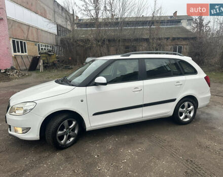 Белый Шкода Фабия, объемом двигателя 1.2 л и пробегом 180 тыс. км за 5500 $, фото 20 на Automoto.ua