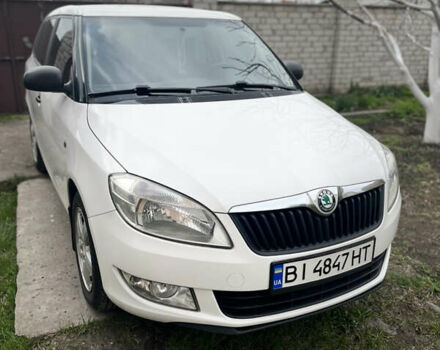 Білий Шкода Фабія, об'ємом двигуна 1.6 л та пробігом 231 тис. км за 6400 $, фото 2 на Automoto.ua