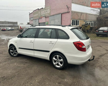 Белый Шкода Фабия, объемом двигателя 1.2 л и пробегом 180 тыс. км за 5500 $, фото 15 на Automoto.ua