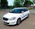 Белый Шкода Фабия, объемом двигателя 1.2 л и пробегом 206 тыс. км за 5450 $, фото 1 на Automoto.ua
