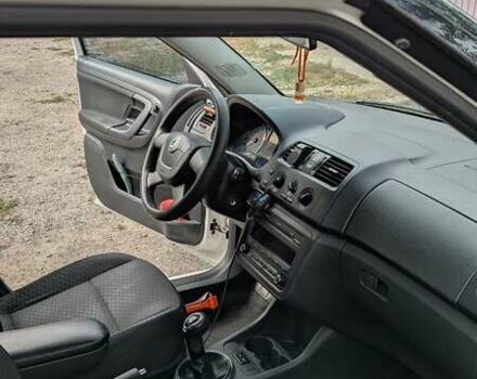 Шкода Фабія 2012 у Києві на Automoto.ua Білий Шкода Фабія, об'ємом двигуна 1.2 л та пробігом 390 тис. км за 5300 $, фото 5 на Automoto.ua