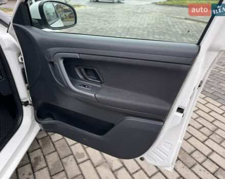 Белый Шкода Фабия, объемом двигателя 1.2 л и пробегом 261 тыс. км за 4350 $, фото 15 на Automoto.ua