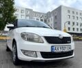 Белый Шкода Фабия, объемом двигателя 1.2 л и пробегом 265 тыс. км за 5200 $, фото 1 на Automoto.ua