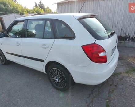 Білий Шкода Фабія, об'ємом двигуна 1.6 л та пробігом 215 тис. км за 6700 $, фото 4 на Automoto.ua