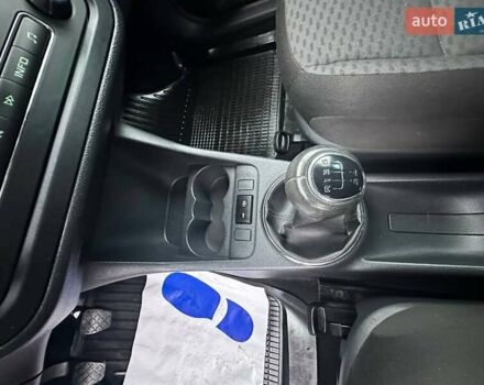 Белый Шкода Фабия, объемом двигателя 1.2 л и пробегом 157 тыс. км за 5500 $, фото 19 на Automoto.ua