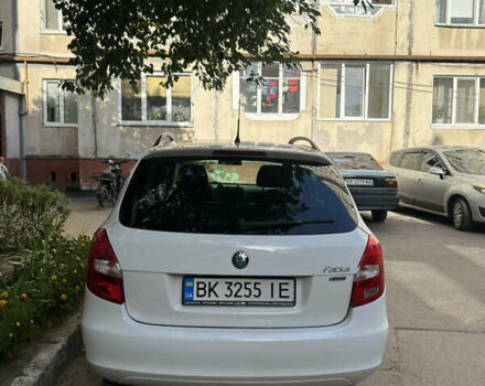 Білий Шкода Фабія, об'ємом двигуна 1.2 л та пробігом 214 тис. км за 5350 $, фото 3 на Automoto.ua