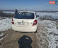 Белый Шкода Фабия, объемом двигателя 1.39 л и пробегом 389 тыс. км за 3500 $, фото 5 на Automoto.ua