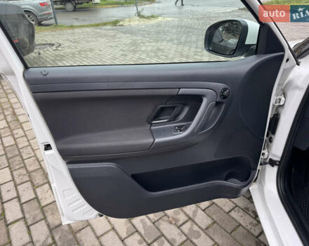 Белый Шкода Фабия, объемом двигателя 1.2 л и пробегом 261 тыс. км за 4350 $, фото 7 на Automoto.ua