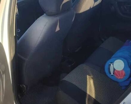 Белый Шкода Фабия, объемом двигателя 1.4 л и пробегом 320 тыс. км за 5700 $, фото 3 на Automoto.ua