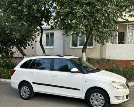 Білий Шкода Фабія, об'ємом двигуна 1.2 л та пробігом 214 тис. км за 5350 $, фото 2 на Automoto.ua